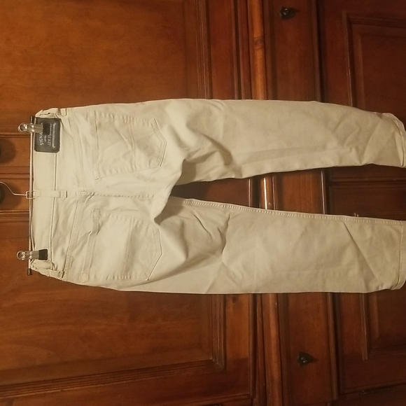Boys pants that have been worn a few times,but are in good wearable condition. - Picture 3 of 3